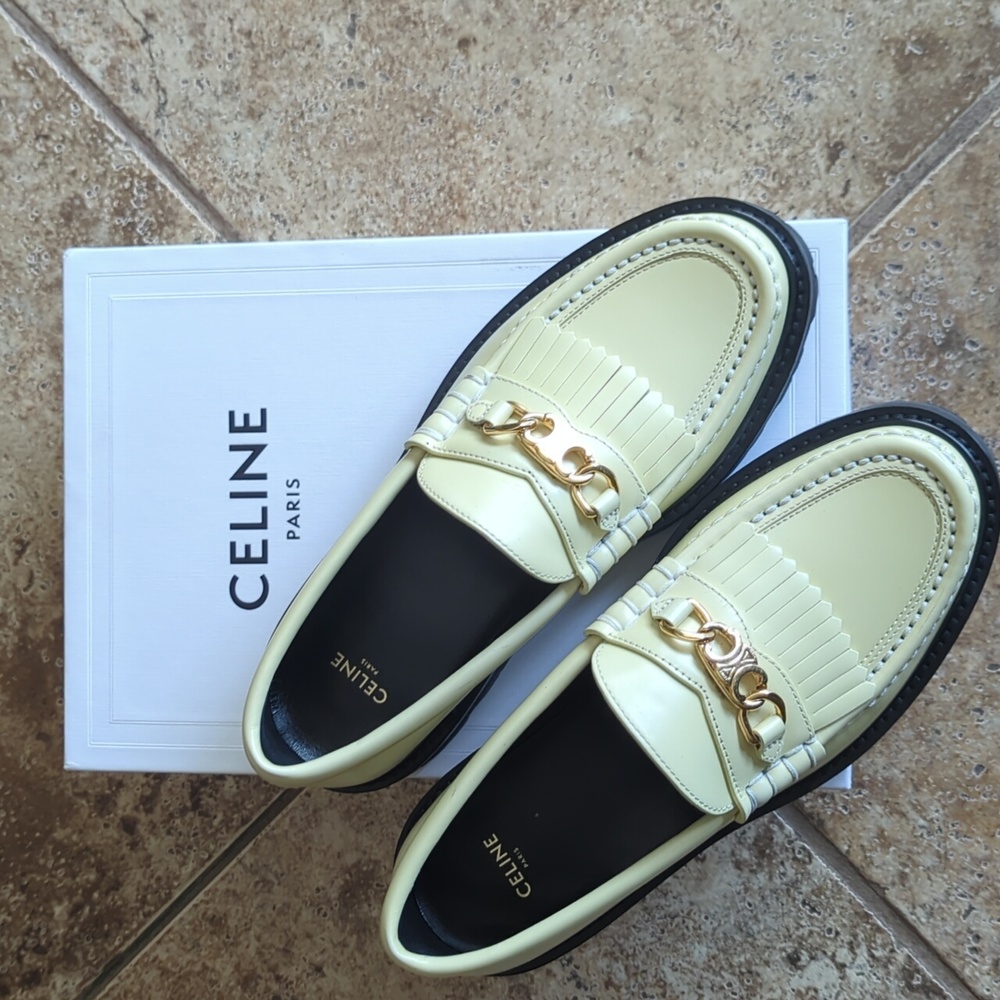 New- Celine Margaret Loafer With Triomphe Chain in Polished Bull Size 37